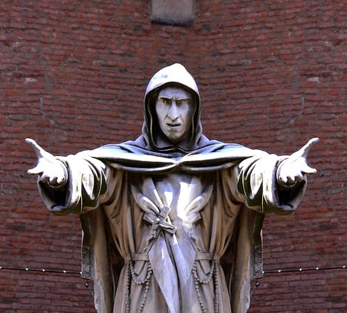Girolamo Savonarola statue